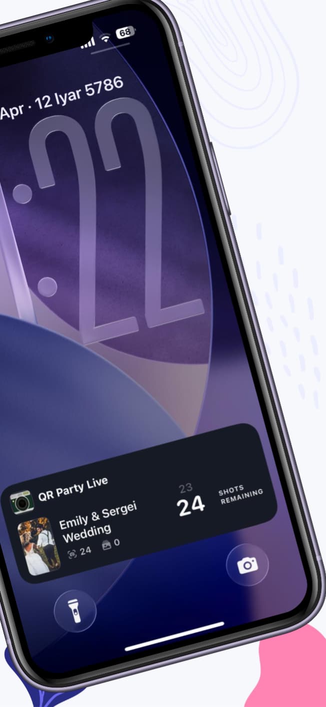QR Party on iPhone — capture flow